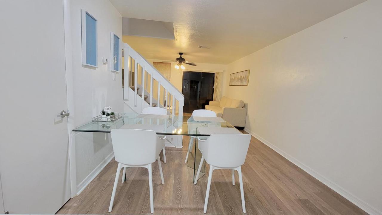 Beautiful Townhouse 2 Bedrooms 1 And A Half Bathrooms Next To Butler Plaza 1 Mile To Uf Gainesville Zewnętrze zdjęcie