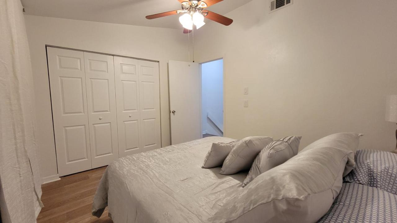 Beautiful Townhouse 2 Bedrooms 1 And A Half Bathrooms Next To Butler Plaza 1 Mile To Uf Gainesville Zewnętrze zdjęcie