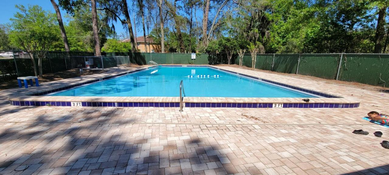 Beautiful Townhouse 2 Bedrooms 1 And A Half Bathrooms Next To Butler Plaza 1 Mile To Uf Gainesville Zewnętrze zdjęcie